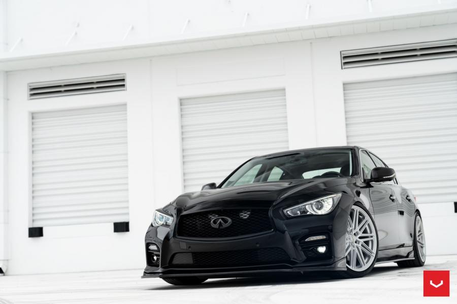  Infiniti Q50S on Vossen Wheels (CV10) 2019 года  (фото 20 из 21)
